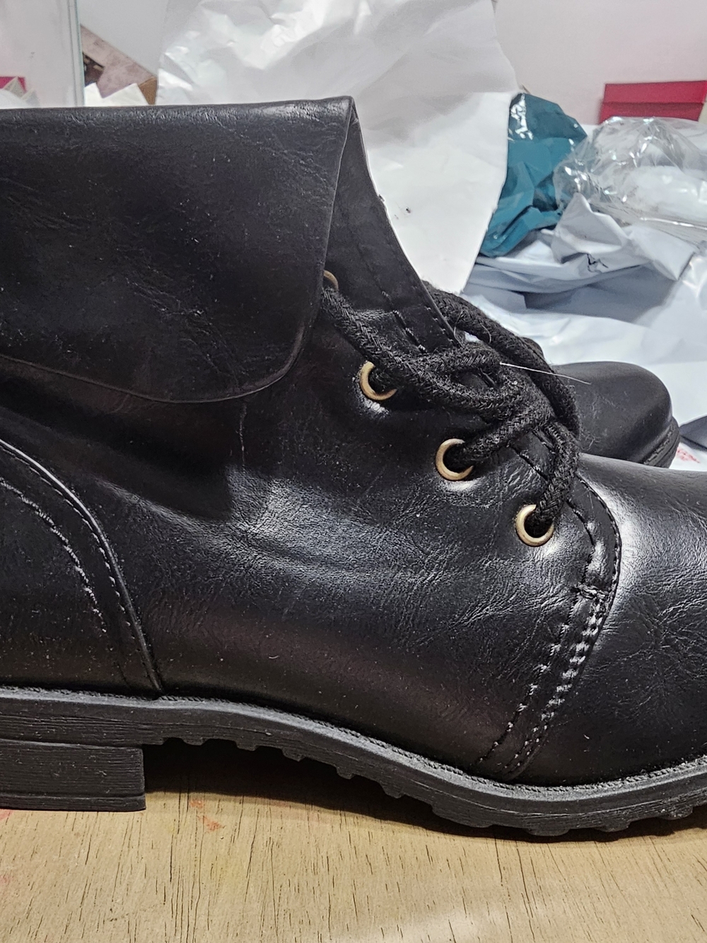 Cliffs by WHITE MOUNTAIN Black Lace-Up Ankle Booties